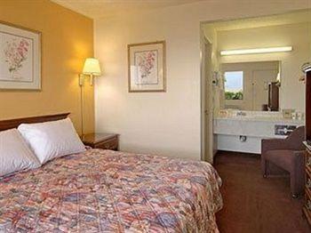Garden Inn And Suites Silsbee ภายนอก รูปภาพ
