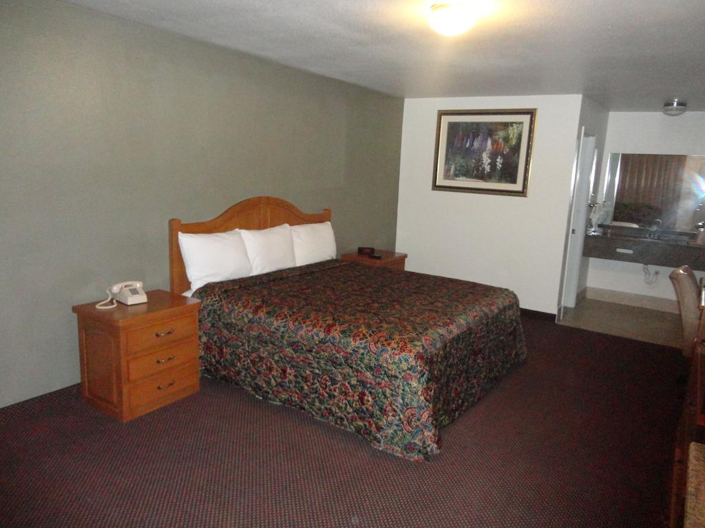Garden Inn And Suites Silsbee ภายนอก รูปภาพ